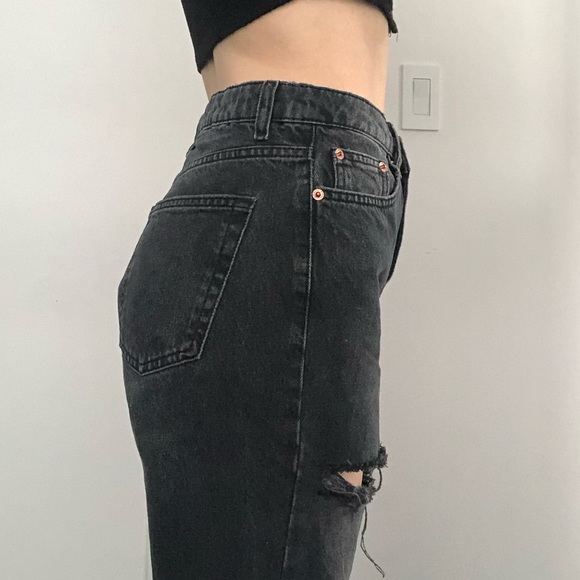 TOPSHOP Ripped Mom Jeans - Picture 3 of 4